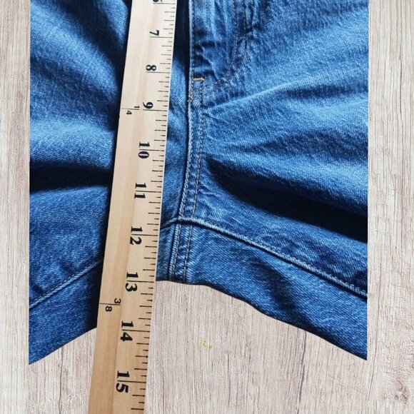 Talbots Womens Everyday Relaxed Capri Jeans 6P Mid-Rise Blue Denim - Picture 4 of 10